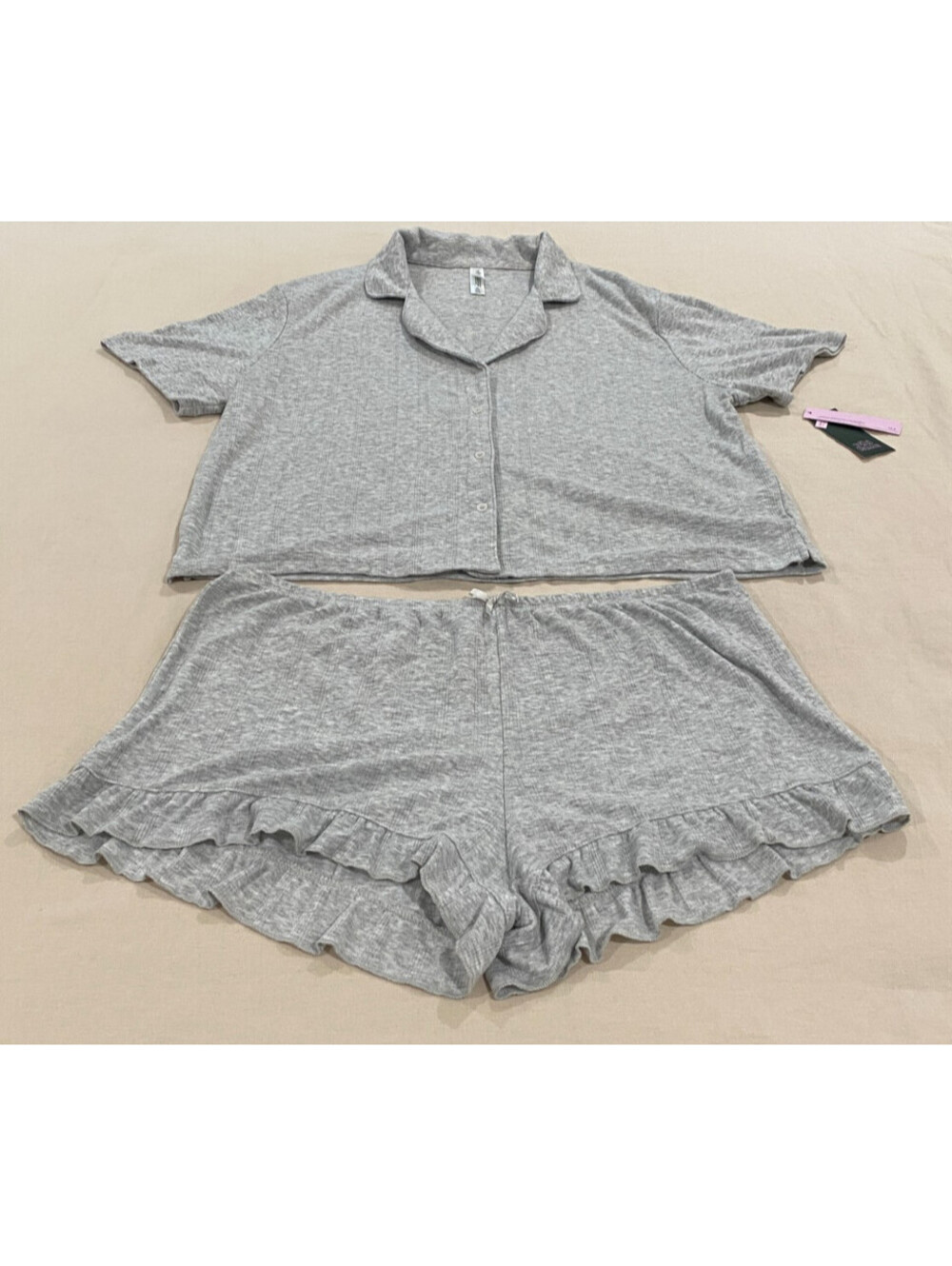 Wild Fable Women's Pajama Set Gray Solid Collared Shirt & Shorts Size XLarge